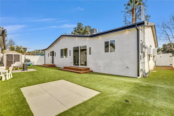 7445 Oakdale Avenue, Winnetka, California 91306