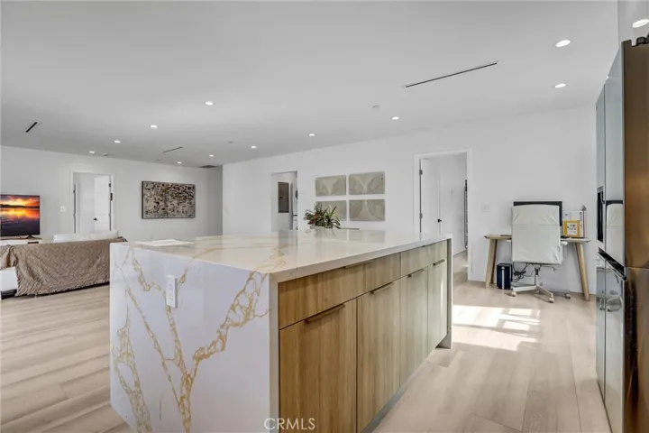 7445 Oakdale Avenue, Winnetka, California 91306