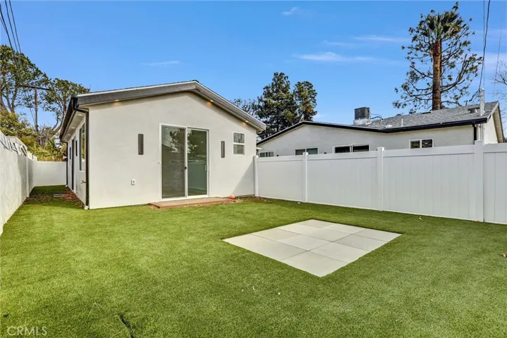 7445 Oakdale Avenue, Winnetka, California 91306