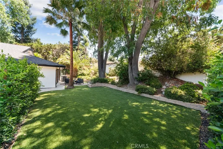 22850 Margarita Drive, Woodland Hills, California 91364