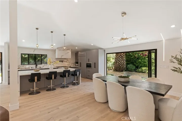 22850 Margarita Drive, Woodland Hills, California 91364