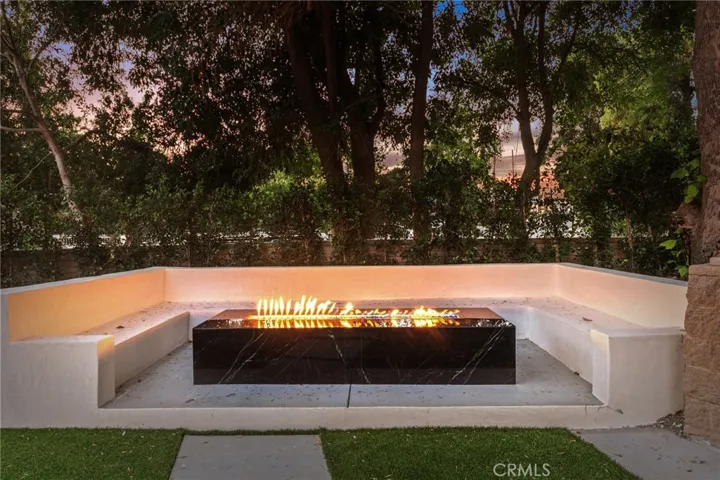 22850 Margarita Drive, Woodland Hills, California 91364