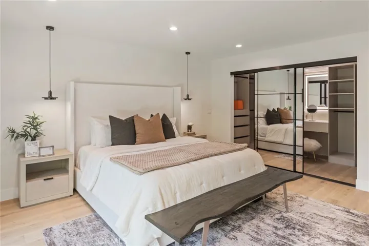 22850 Margarita Drive, Woodland Hills, California 91364