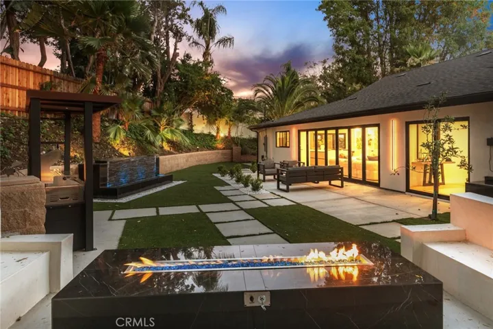 22850 Margarita Drive, Woodland Hills, California 91364