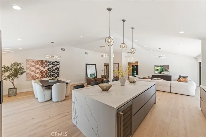 22850 Margarita Drive, Woodland Hills, California 91364