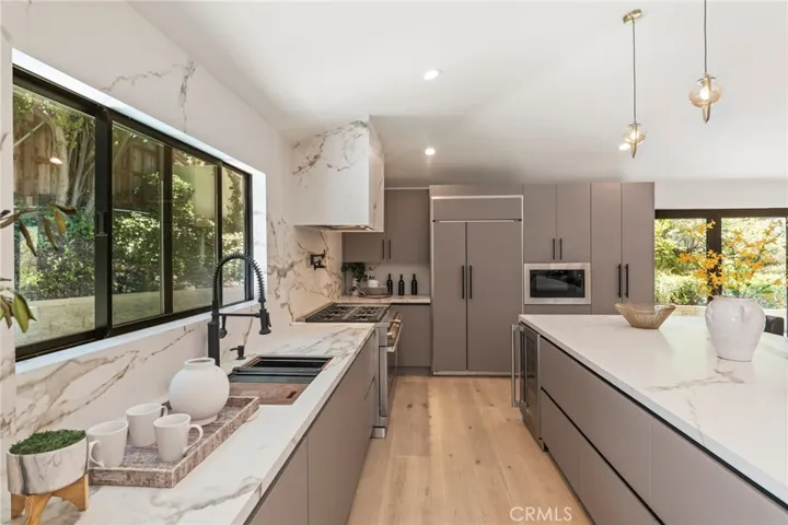 22850 Margarita Drive, Woodland Hills, California 91364