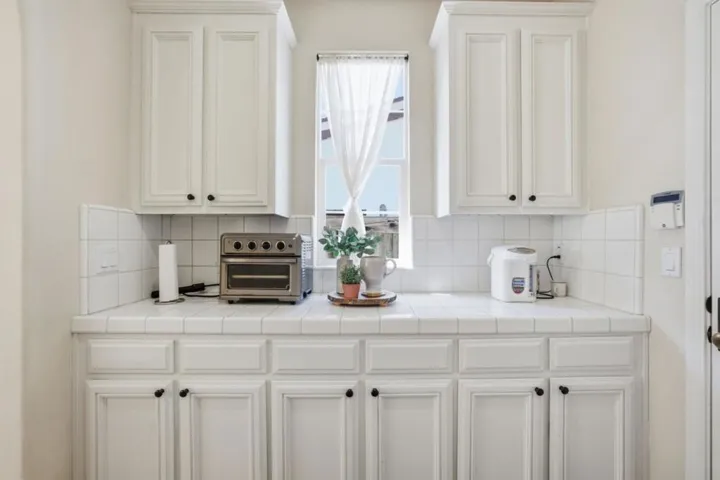 7111 Eagle Ridge Drive, Gilroy, California 95020