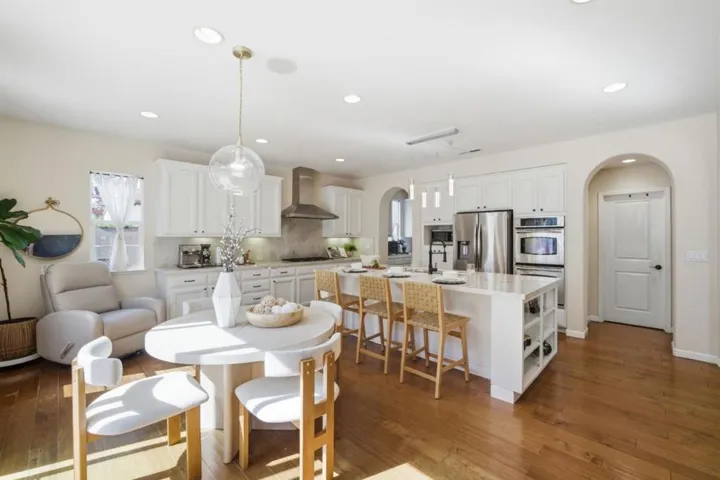 7111 Eagle Ridge Drive, Gilroy, California 95020