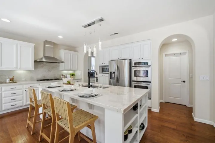 7111 Eagle Ridge Drive, Gilroy, California 95020