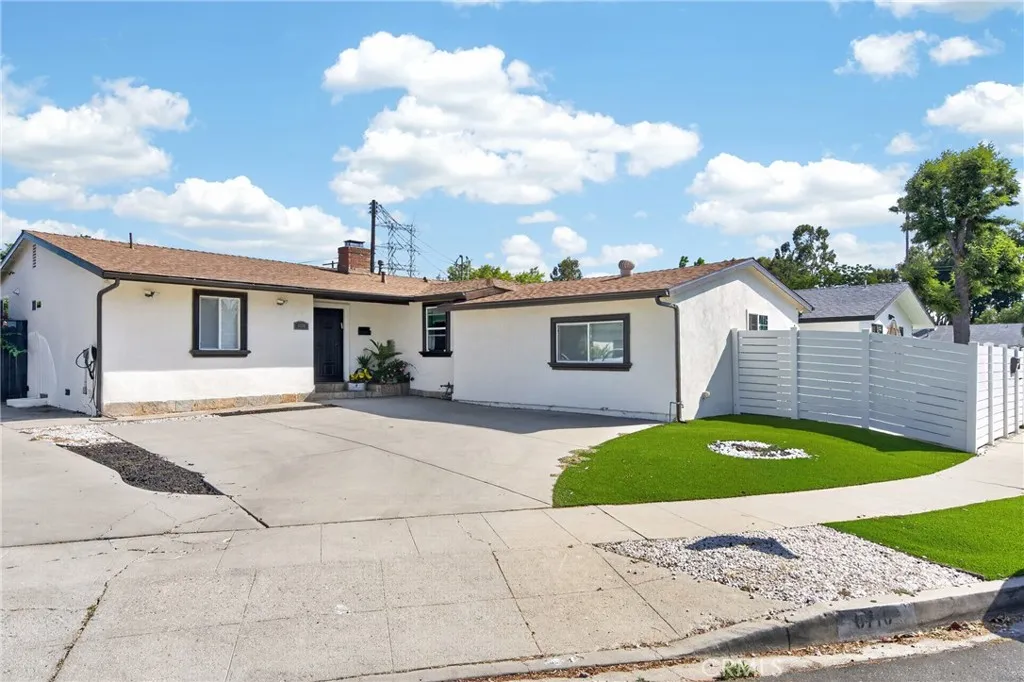 6710 Kurl Way, Reseda, California 91335 — photo 5
