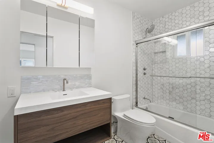4444 Don Felipe Drive, Los Angeles, California 90008