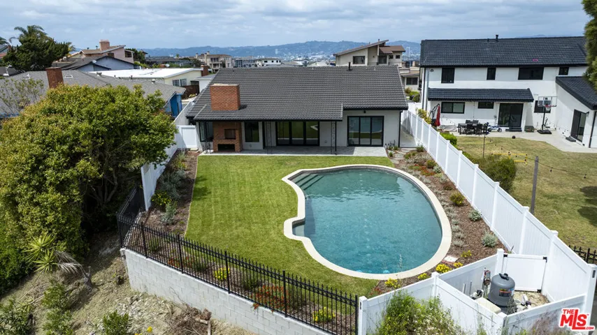 4444 Don Felipe Drive, Los Angeles, California 90008