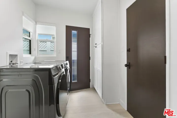 4444 Don Felipe Drive, Los Angeles, California 90008
