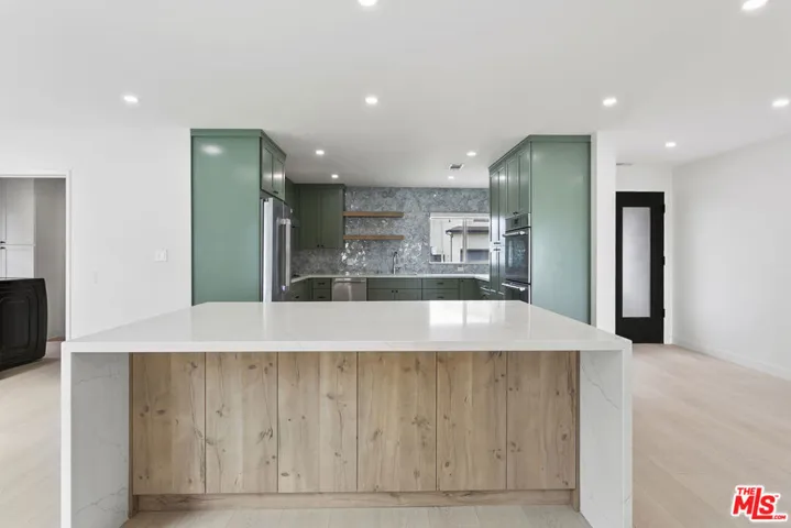 4444 Don Felipe Drive, Los Angeles, California 90008