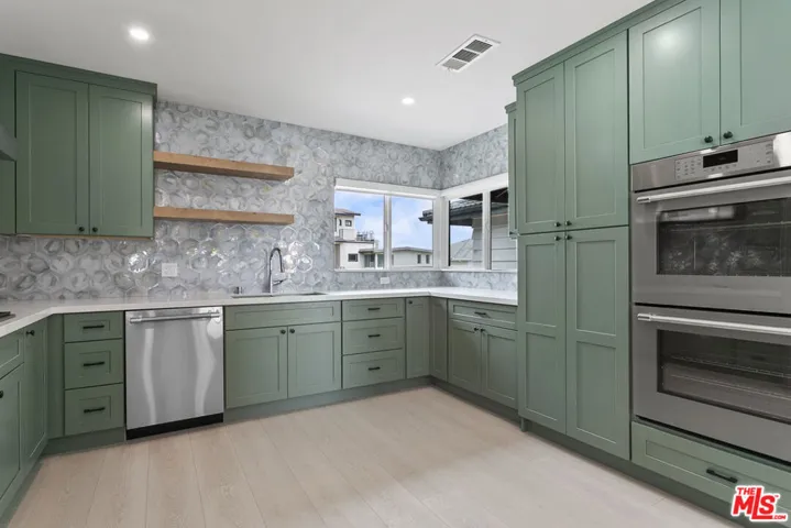 4444 Don Felipe Drive, Los Angeles, California 90008
