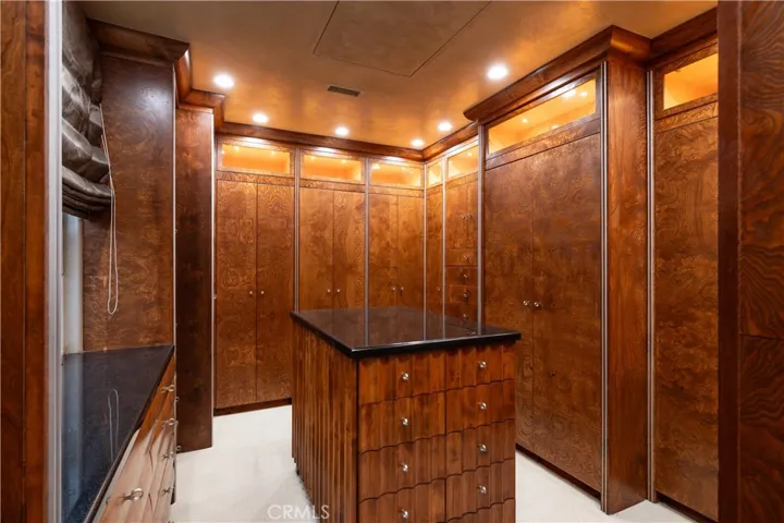 Primary walk in closet
