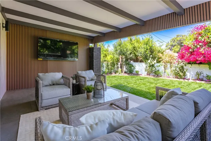 6853 Willis, Van Nuys, California 91405