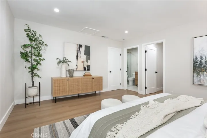 6853 Willis, Van Nuys, California 91405