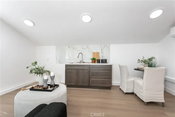 6853 Willis, Van Nuys, California 91405