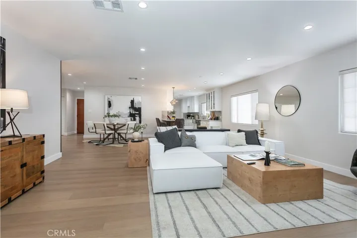 6853 Willis, Van Nuys, California 91405