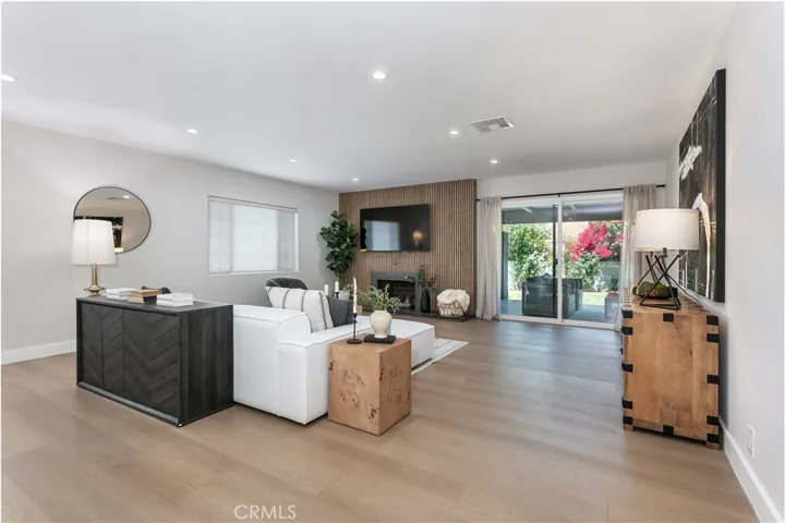 6853 Willis, Van Nuys, California 91405