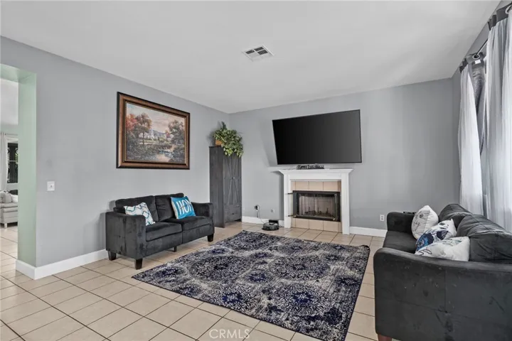 6380 Iris Court, Eastvale, California 92880