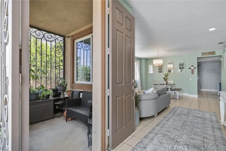 6380 Iris Court, Eastvale, California 92880