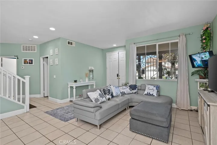 6380 Iris Court, Eastvale, California 92880