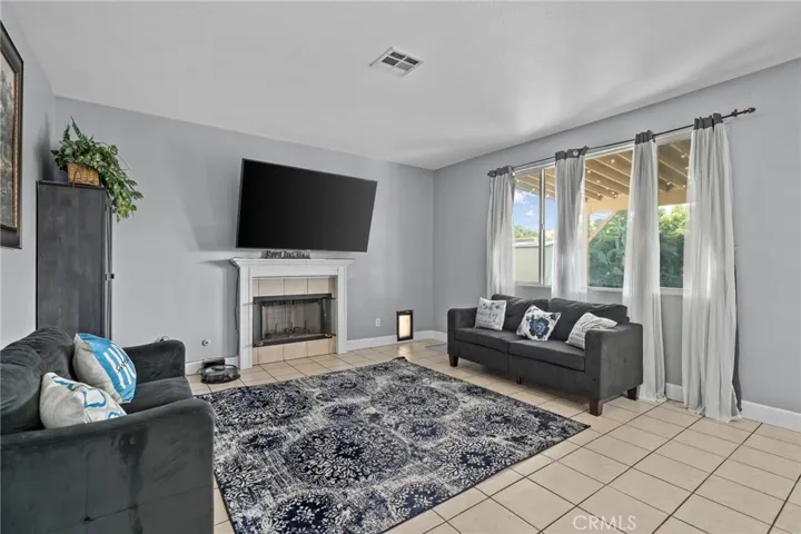 6380 Iris Court, Eastvale, California 92880