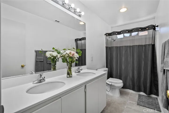 6380 Iris Court, Eastvale, California 92880