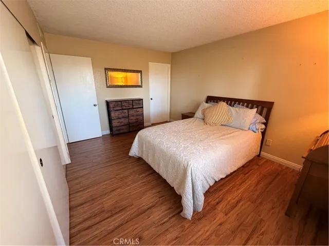 Bedroom pic #3