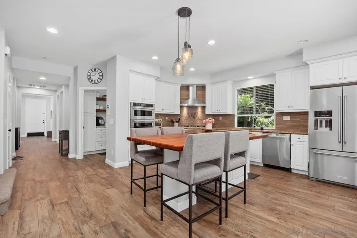 4670 Meadow Dr, Carlsbad, California 92010