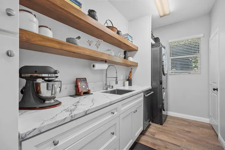 4670 Meadow Dr, Carlsbad, California 92010