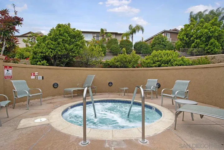 4670 Meadow Dr, Carlsbad, California 92010
