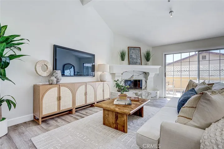 2621 Grant Avenue C, Redondo Beach, California 90278