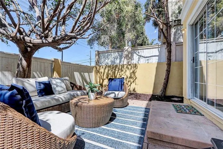 2621 Grant Avenue C, Redondo Beach, California 90278