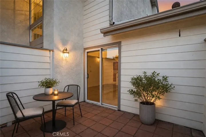 Patio (Virtually Staged)