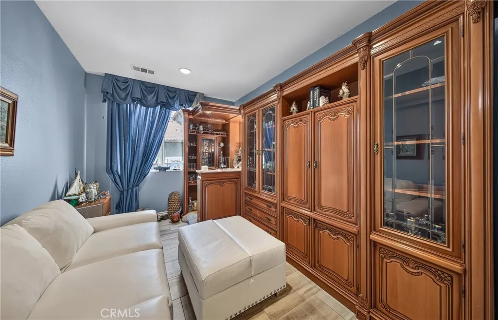 Office/Den or 4th bedroom Option.