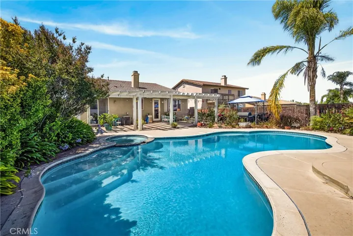 Your gorgeous backyard!!