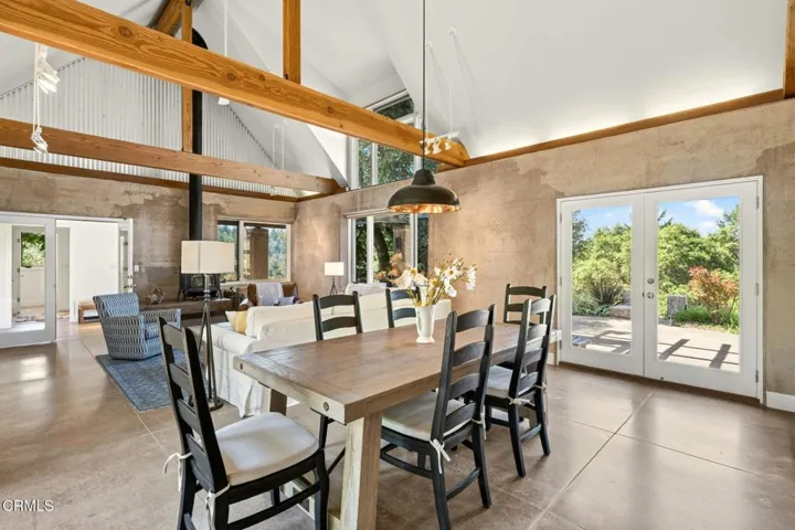 08 dining area 1