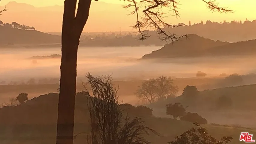 8808 Chatlake Drive, West Hills, California 91304