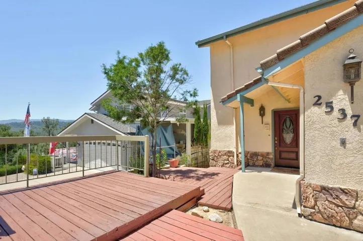 2537 Shoreline Road, Bradley, California 93426