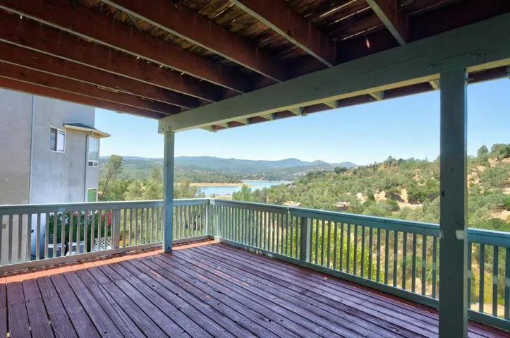 2537 Shoreline Road, Bradley, California 93426