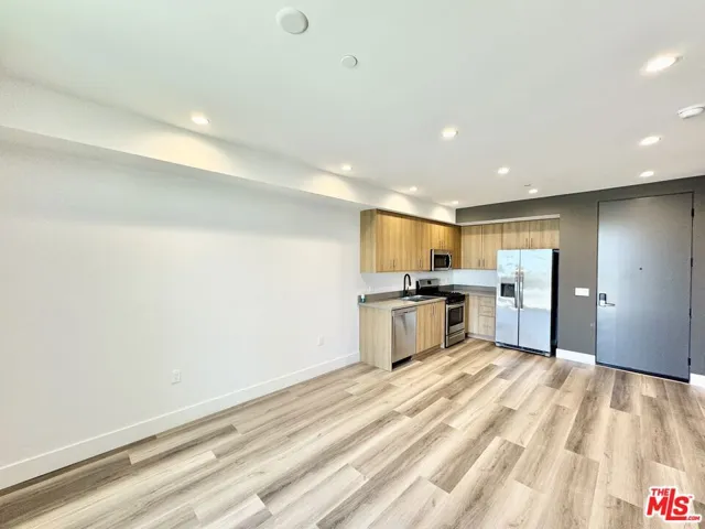 11155 Huston St 203, North Hollywood, California 91601