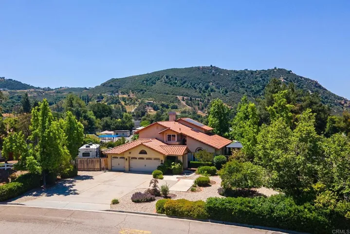 8866 Bridle Run, Alpine, California 91901