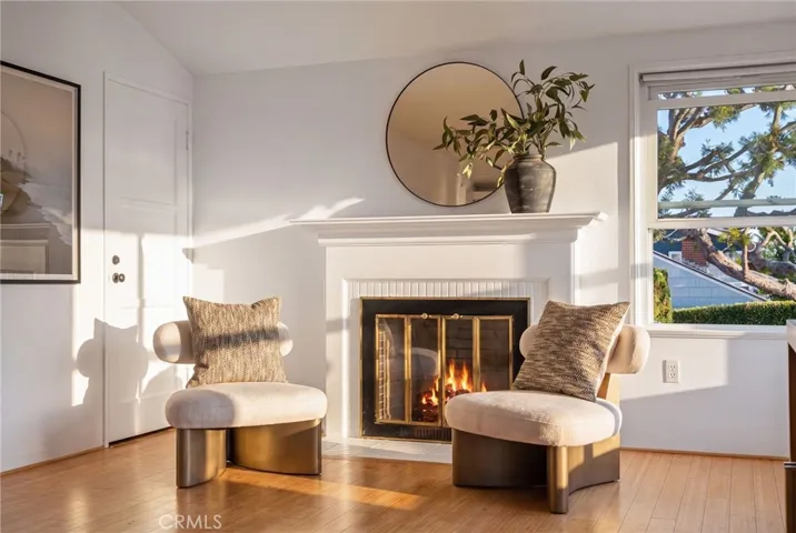 1403 N Bayfront, Newport Beach, California 92662