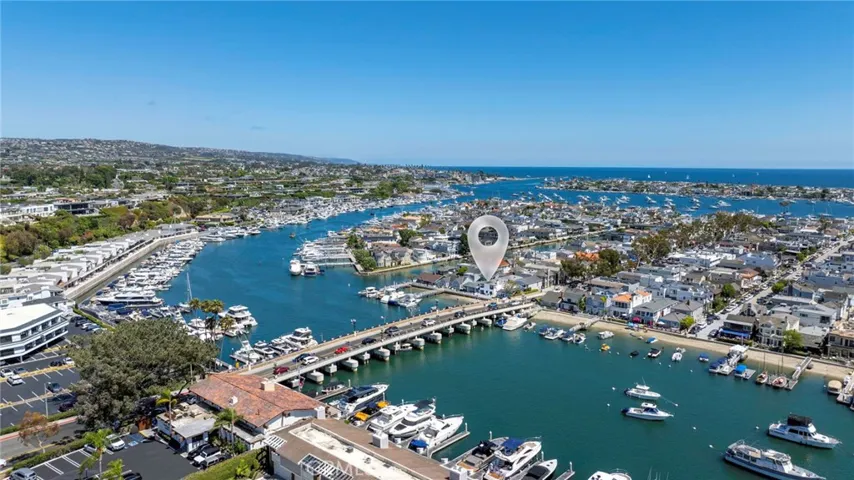 1403 N Bayfront, Newport Beach, California 92662