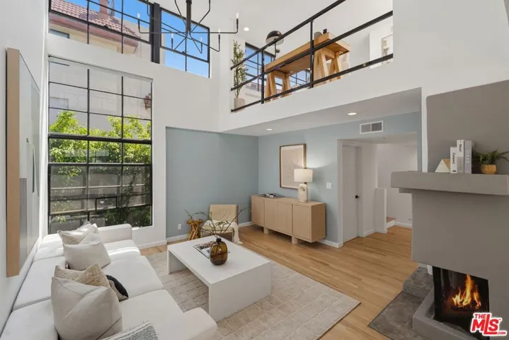 11817 Texas Avenue 3, Los Angeles, California 90025