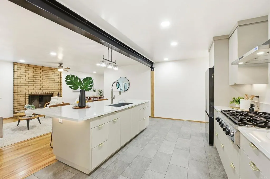 Kitchen/Family Room