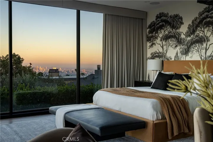 7107 Macapa Drive, Los Angeles, California 90068